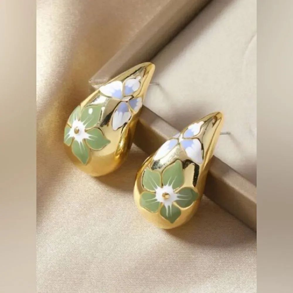 Flower earrings M582